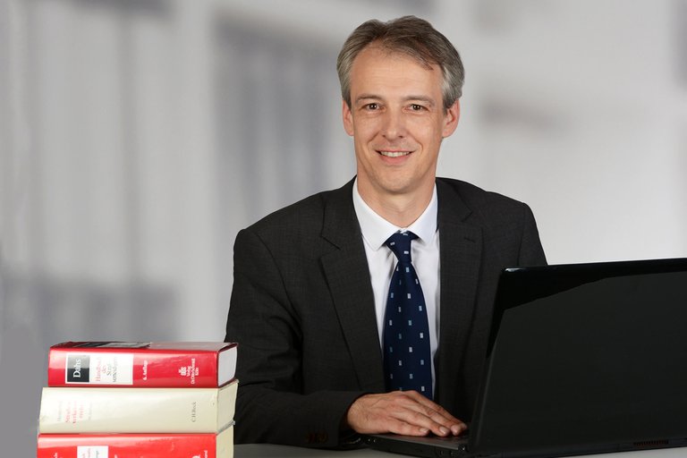 csm_Kaminski-Christian-ADAC-Vertragsanwalt_e9688421b8.jpg