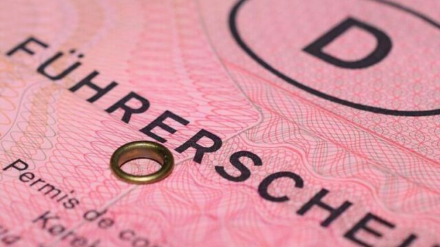 drivers-license-2534805_1280-e1623401014980-768×503-1.jpg