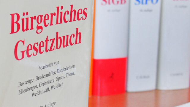 handelsrecht_-90ac18a7.jpeg
