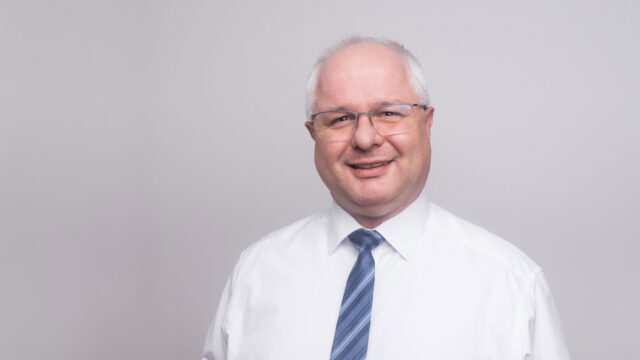 Portrait-RA-Zarges-2.jpg