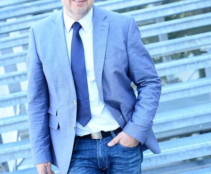 OlafPuknatAnwalt-86cd70d4-575h.jpg