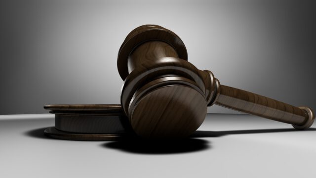 judge-3665164_1280-361.jpg