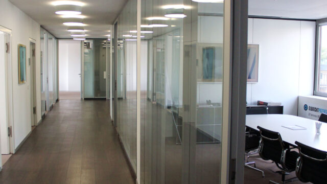 office-01-1.jpg